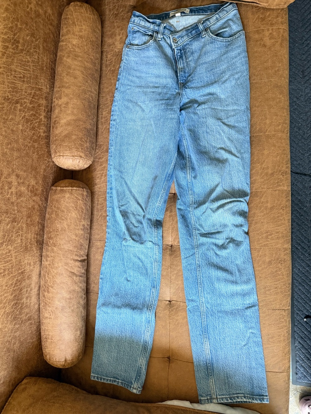 Abercrombie & Fitch High Rise Straight-Leg Jeans